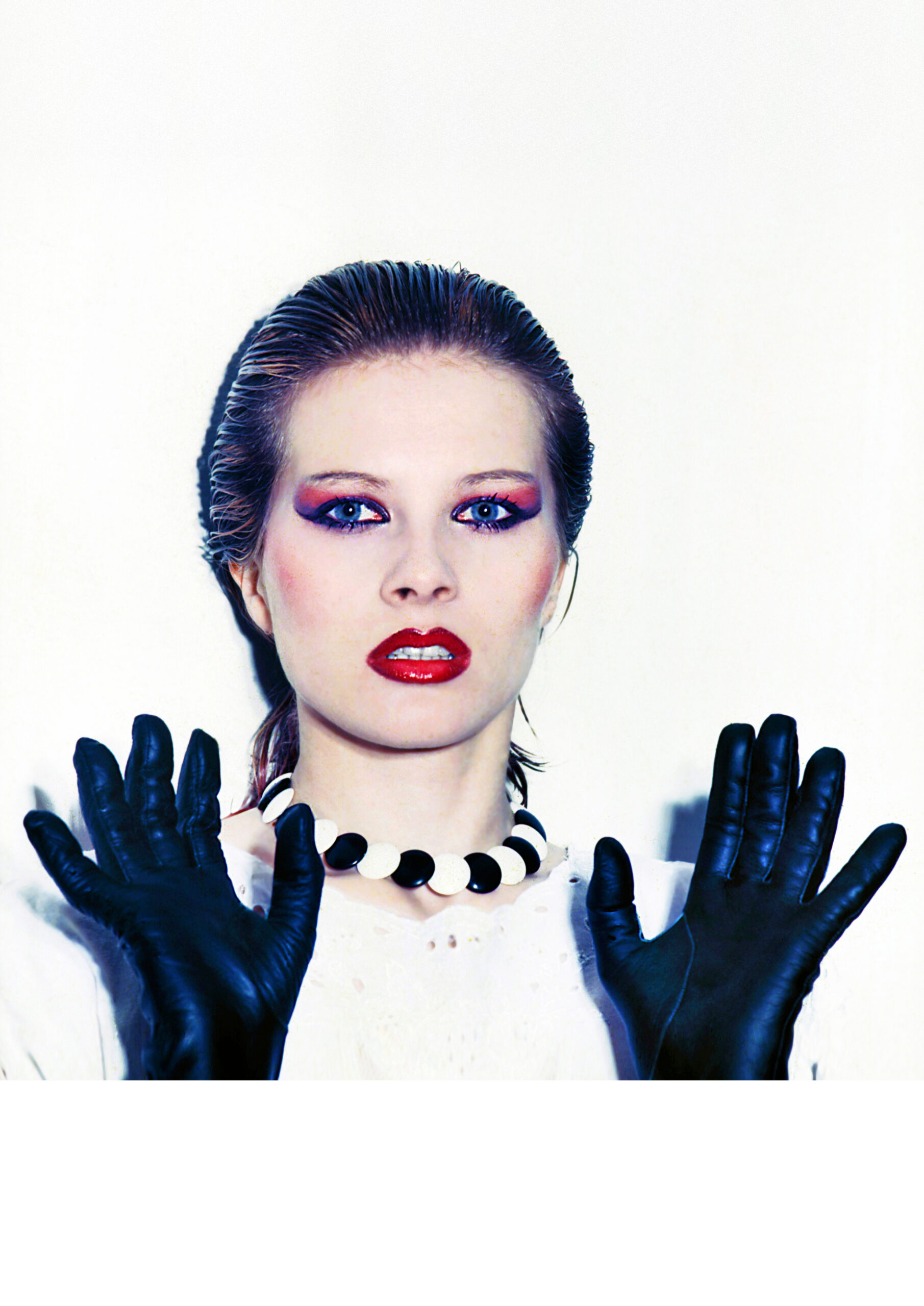 pocztówki layoutrękawiczki Pocztówka artystyczna 3 z autografem lub dedykacją - obrazek 1